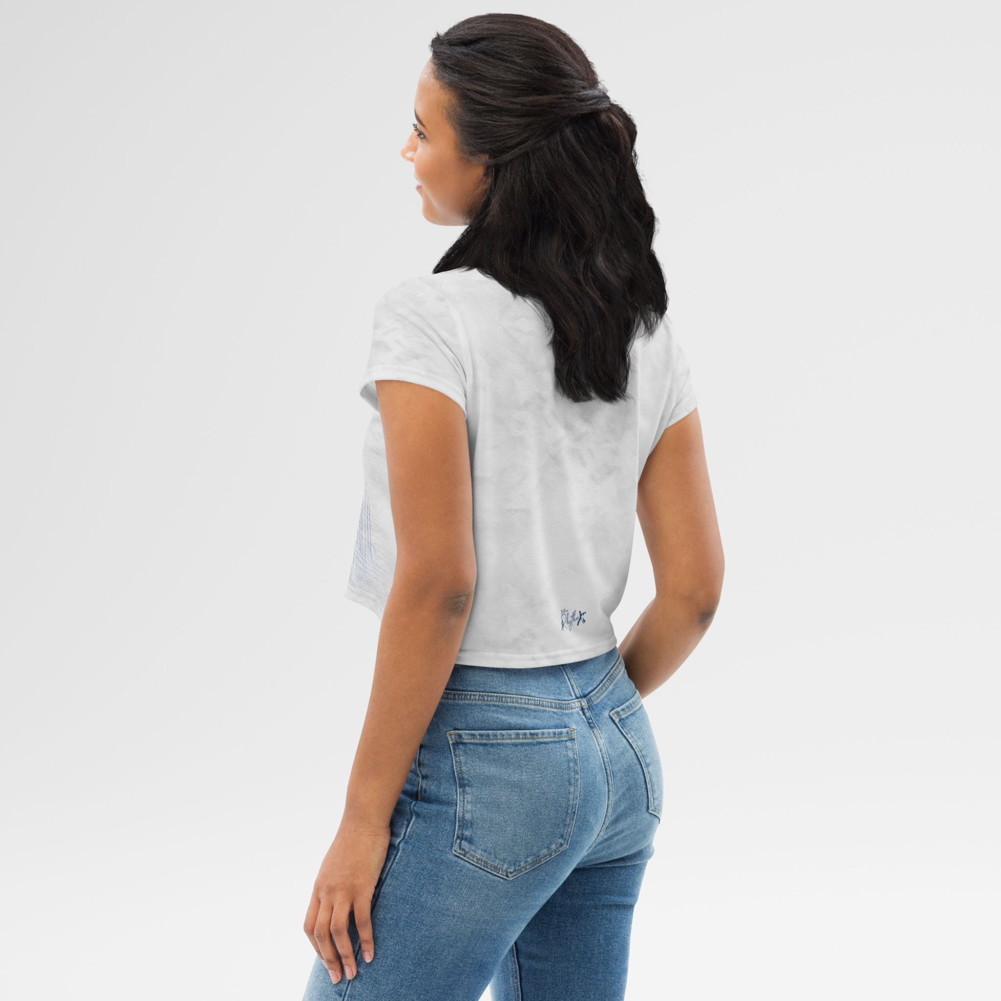 Waltz in-k Crop Tee