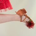 Load image into Gallery viewer, Daisy
